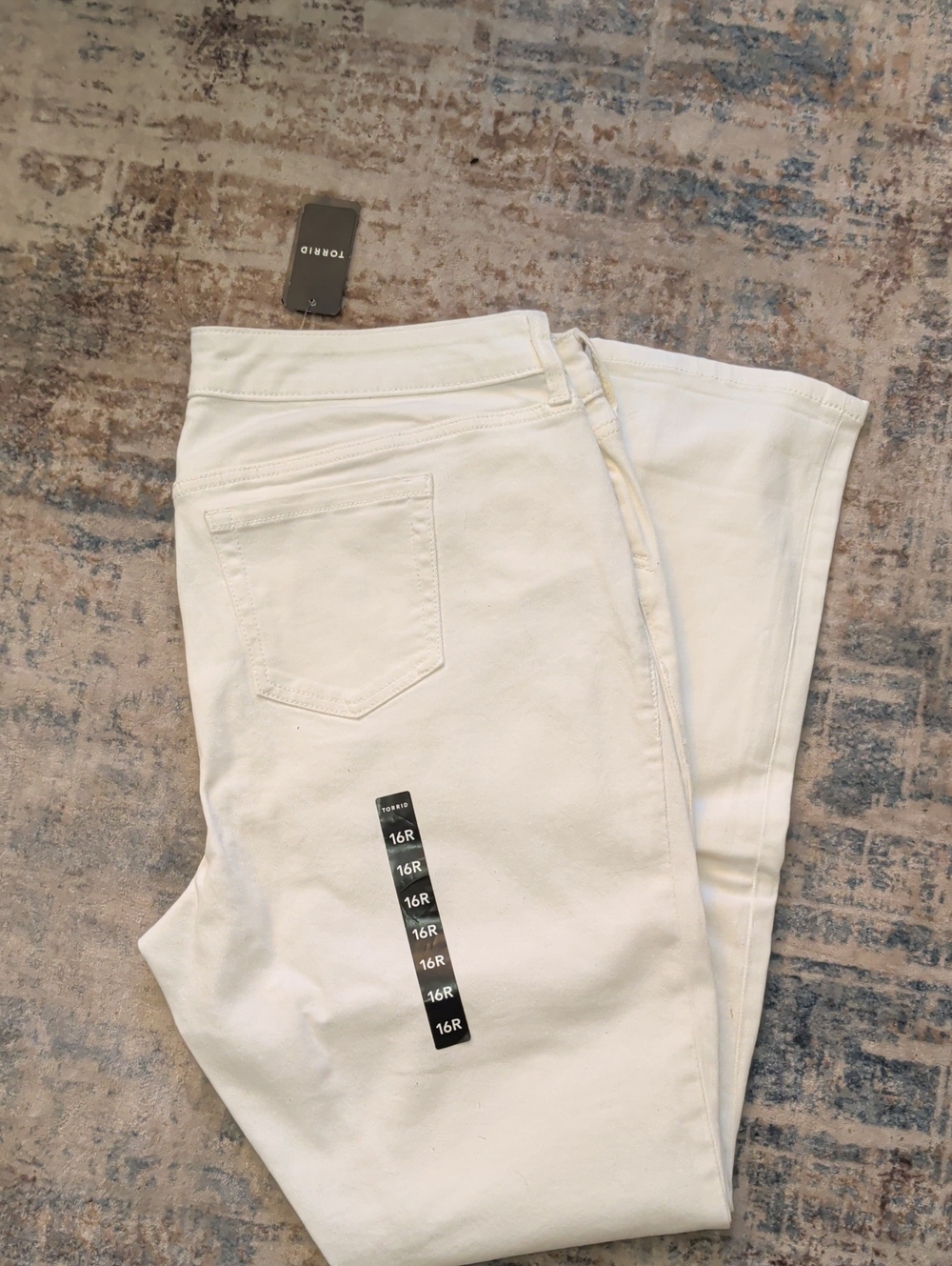 NWT Torrid White Jeans